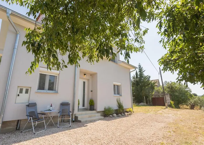 House For Rent Serenity Nyaraló