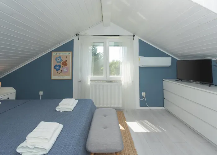 Nyaraló House For Rent Serenity